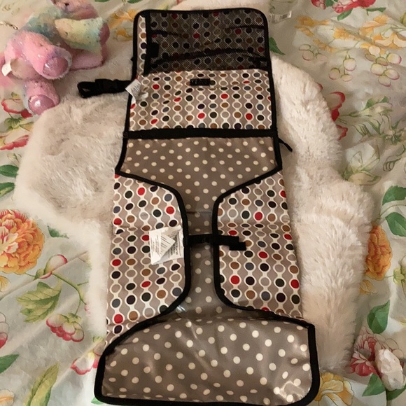 EUC Skip Hop “Pronto” changing station in multicolor Wave Dot pattern. - Picture 11 of 16